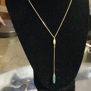 Simple gold tone and turquoise  necklace